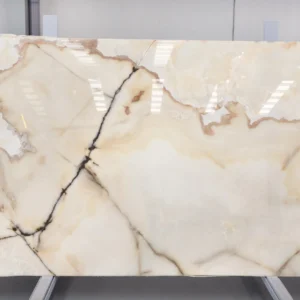 FANTASY WHITE ONYX